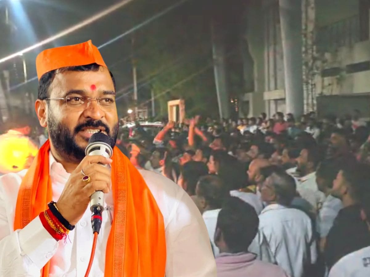 आमदार अमोल खताळ यांच्यावर हल्ला; हल्लेखोर ताब्यात, पोलिसांचा मोठा बंदोबस्तदरम्यान पोलिसांनी हल्लेखोराची फसवून चौकशी करून वस्तुस्थिती आणि सत्य समोर आणण्याची मागणी होत आहे.